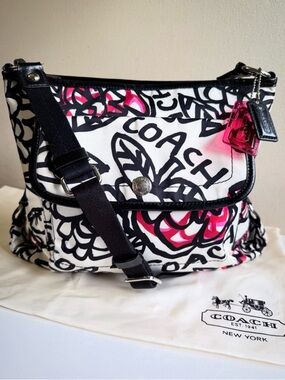 Coach Poppy Daisy Kyra Graffiti Floral Crossbody Bag w/ Hangtags + Dust Bag